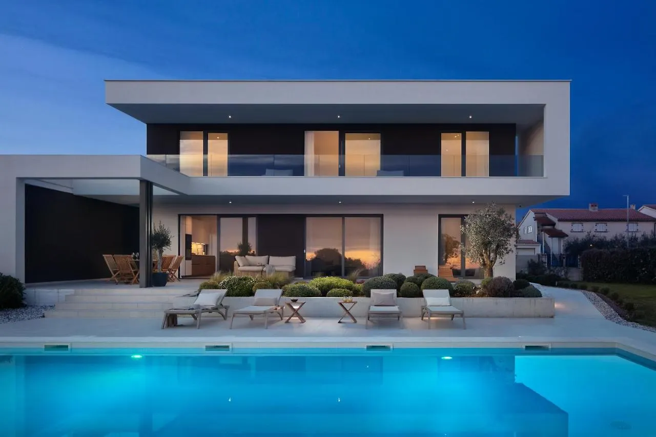 Sealine Villa Pula