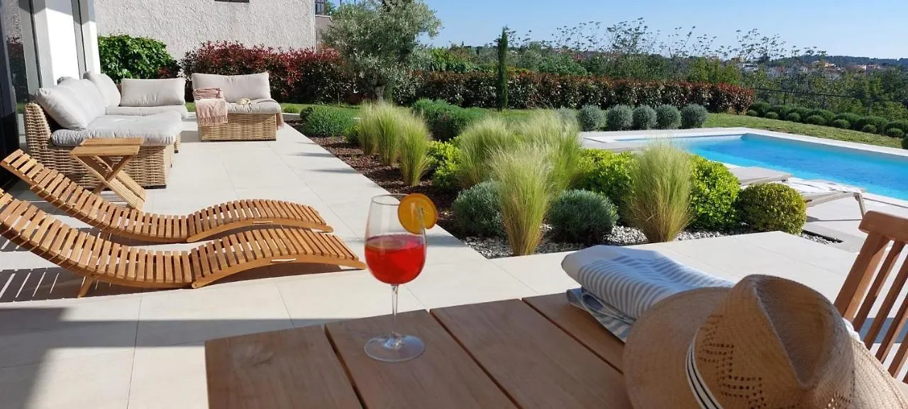 Sealine Villa Pula Hırvatistan