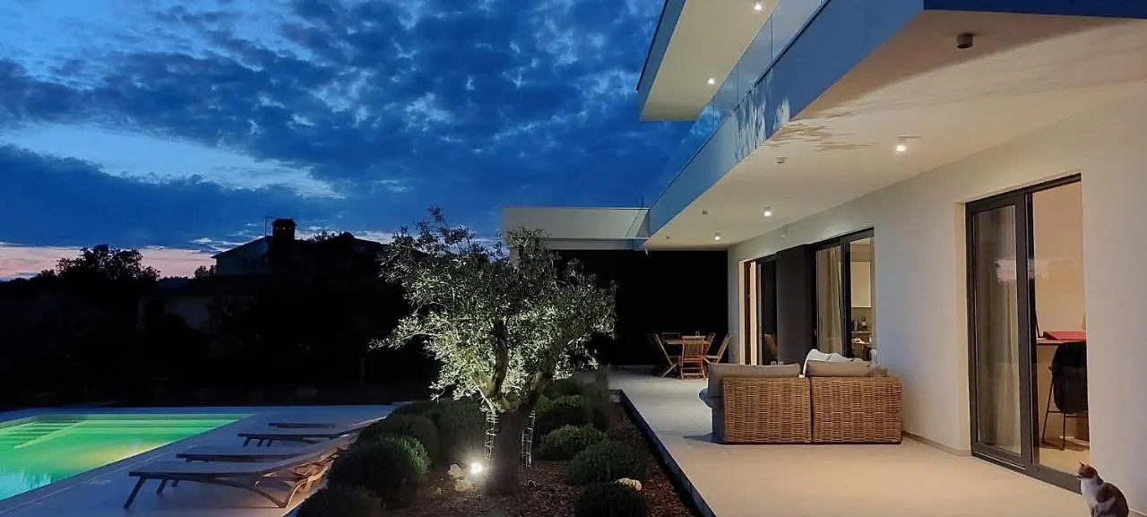 Sealine Villa Pula